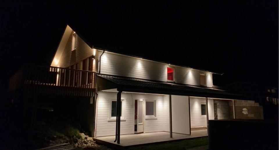 Villa Med Jacuzzi Og Nydelig Utsikt Gravdal  المظهر الخارجي الصورة